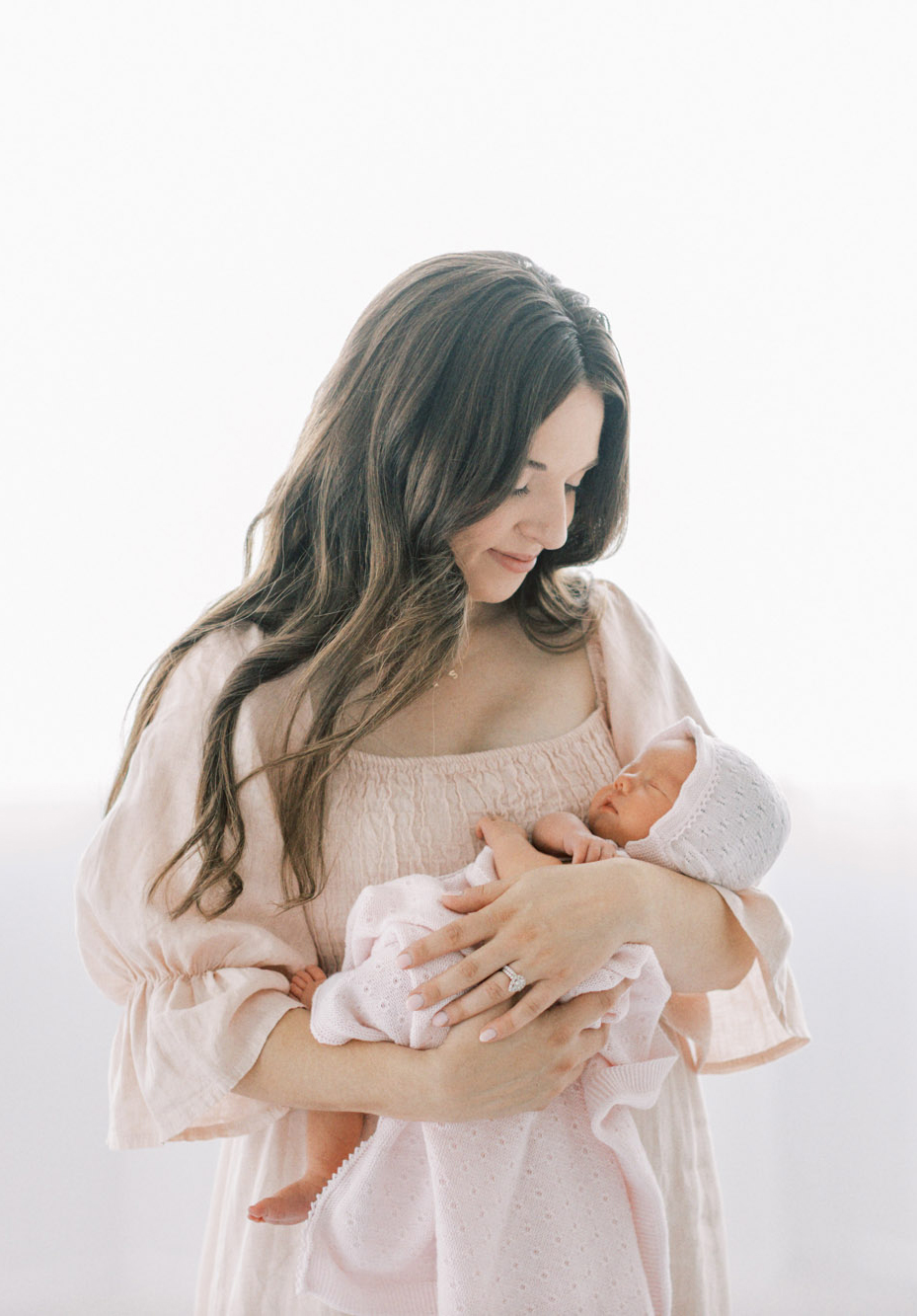 finding-your-Denver-newborn-photographer